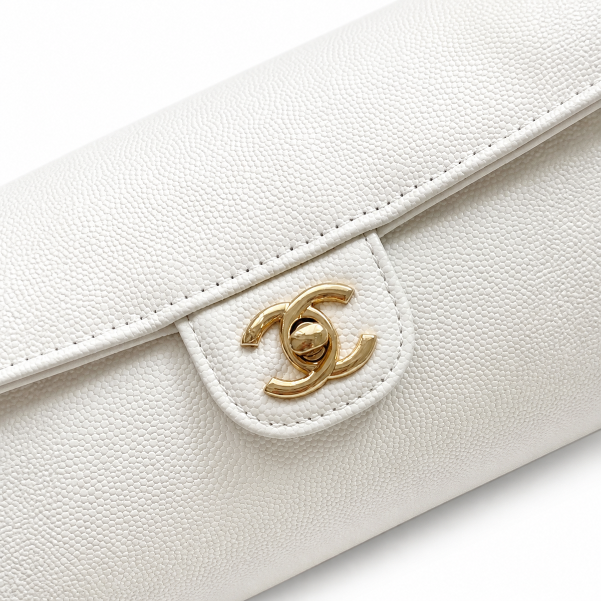 Chanel Diamond Quilted Day Bag